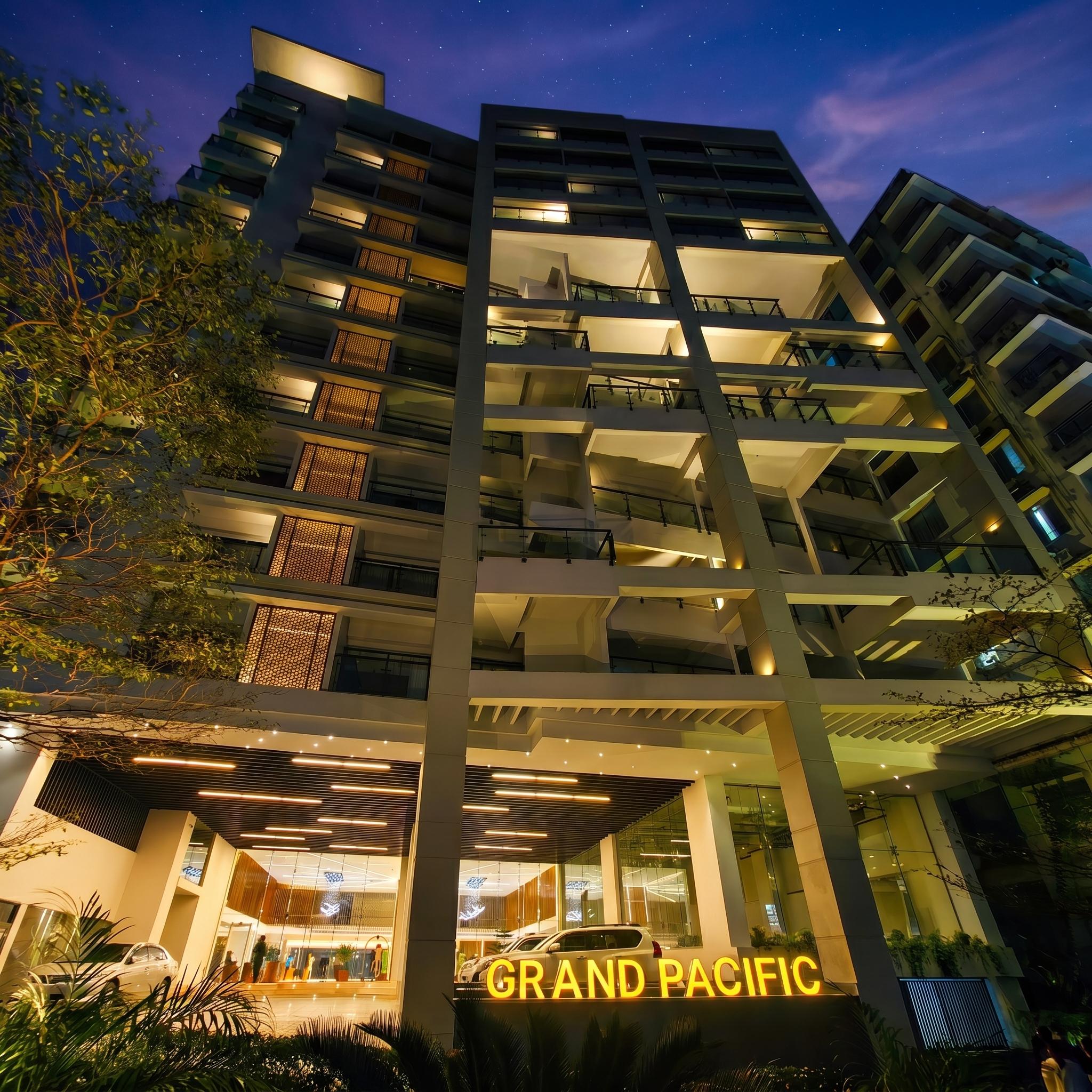 Hotel Grand Pacific6750